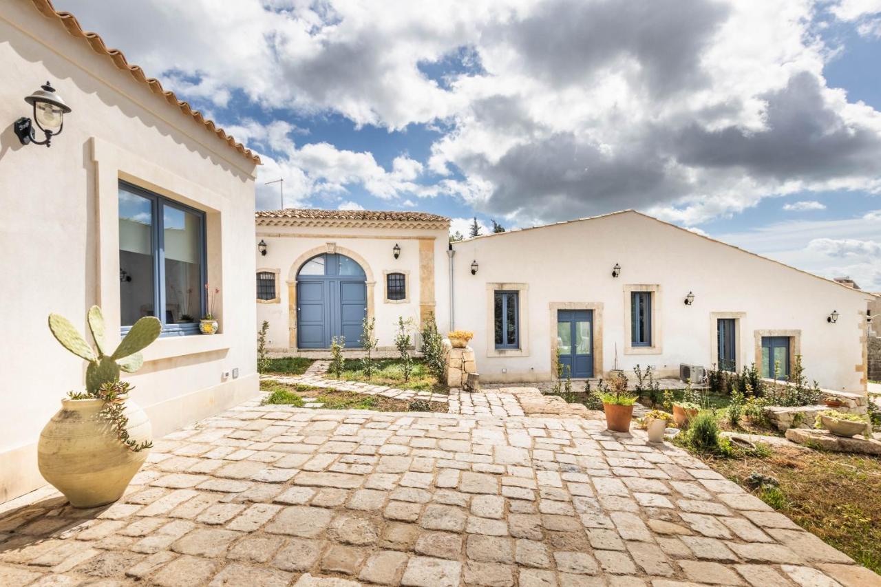 Michael Garden Bed & Breakfast Noto Dış mekan fotoğraf